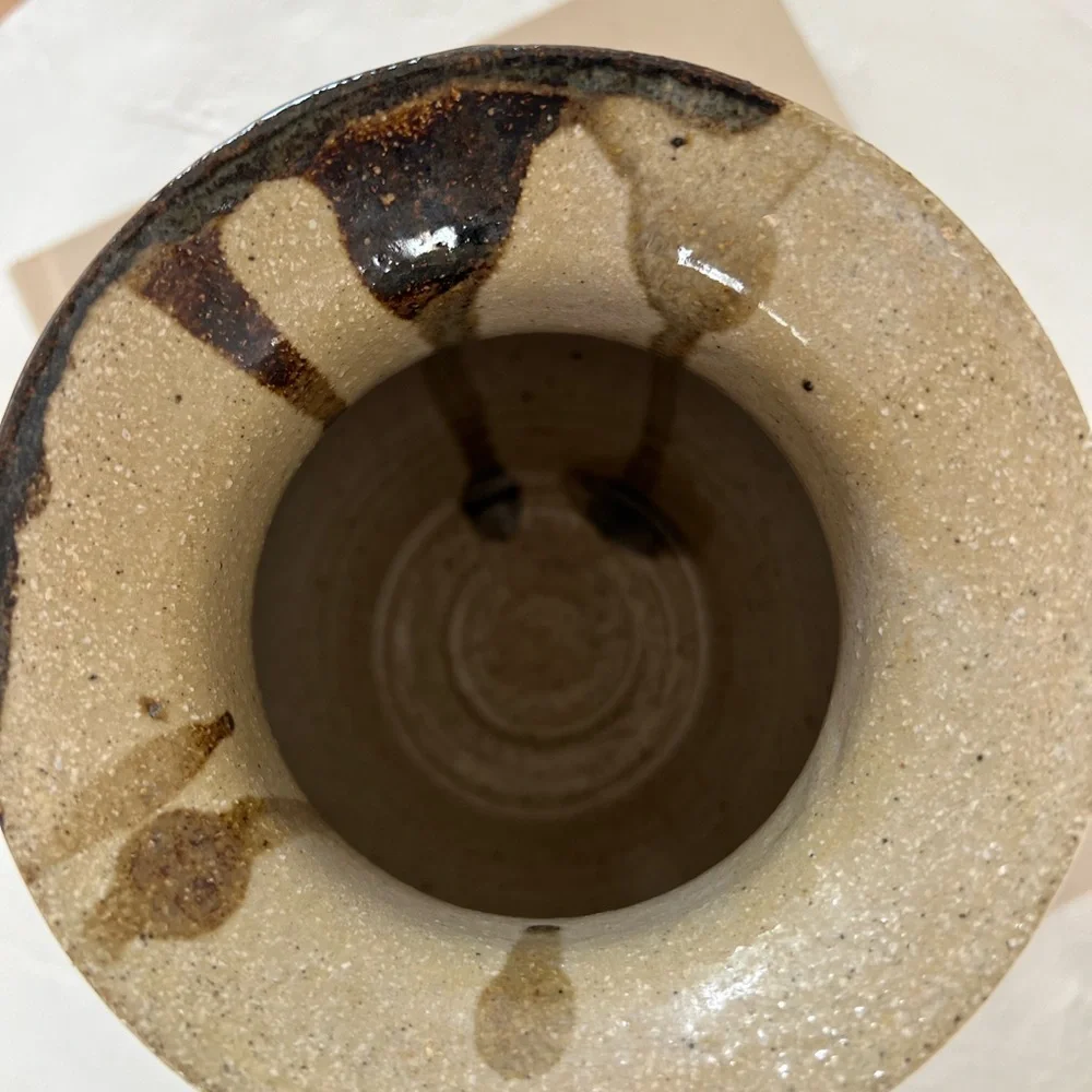 HAND-MADE SIGNED STUDIO POTTERY MID-CENTURY VASE - JAPANDI BOHO MCM‎ STYLE